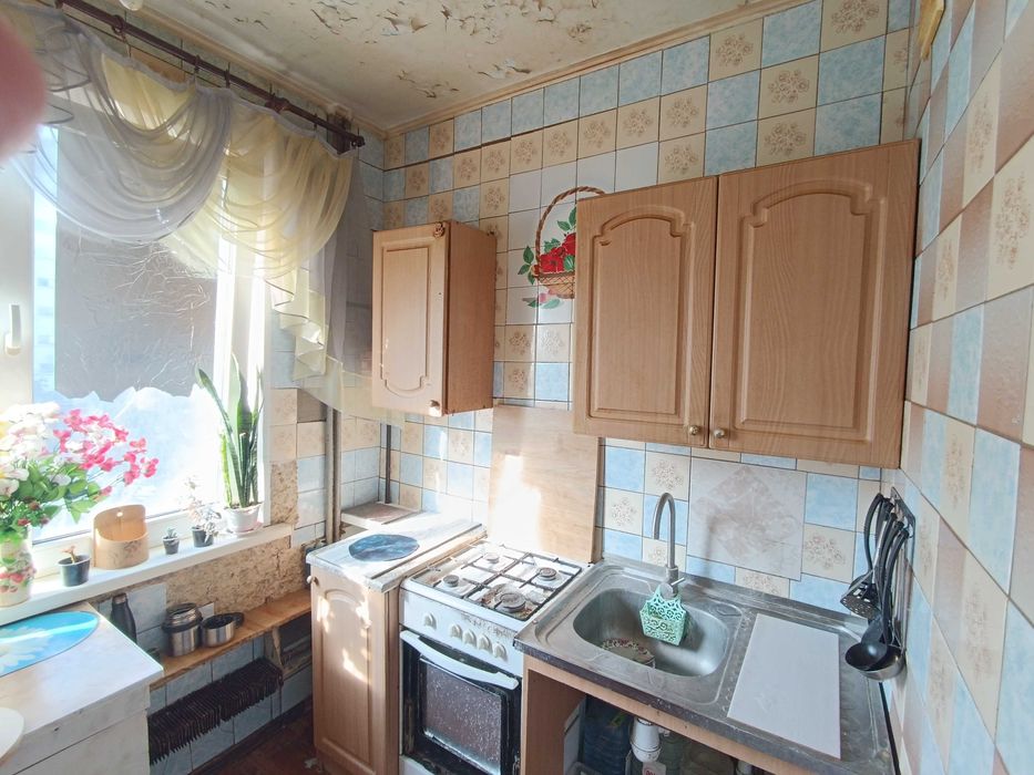 3  комн., ул. Золочевская, 30/1, Холодная гора, Залютино