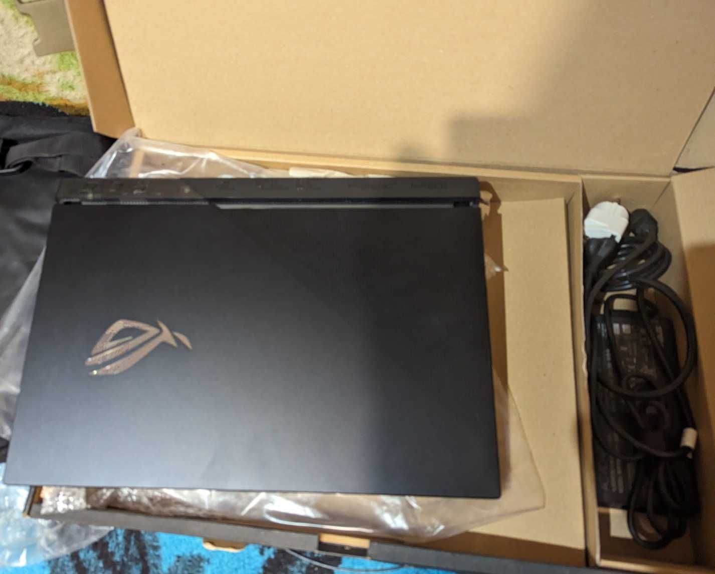 Asus ROG Strix SCAR 17 G733QS