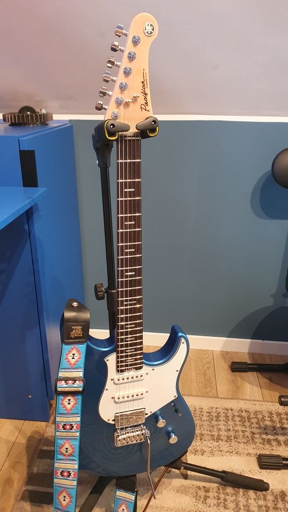 Yamaha Pacyfica Standard Plus SPB RF