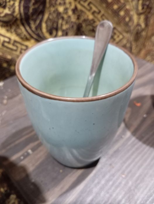 Пуста кружка чая ложечка в подарунок