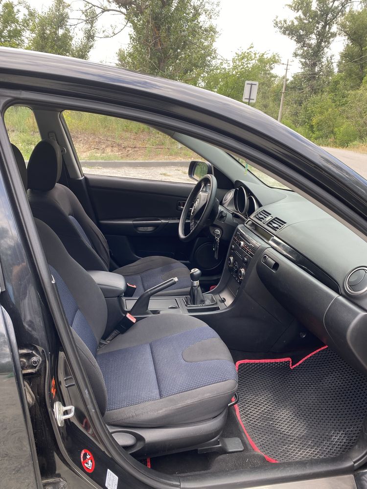Mazda 3 1.6 газ хечбек