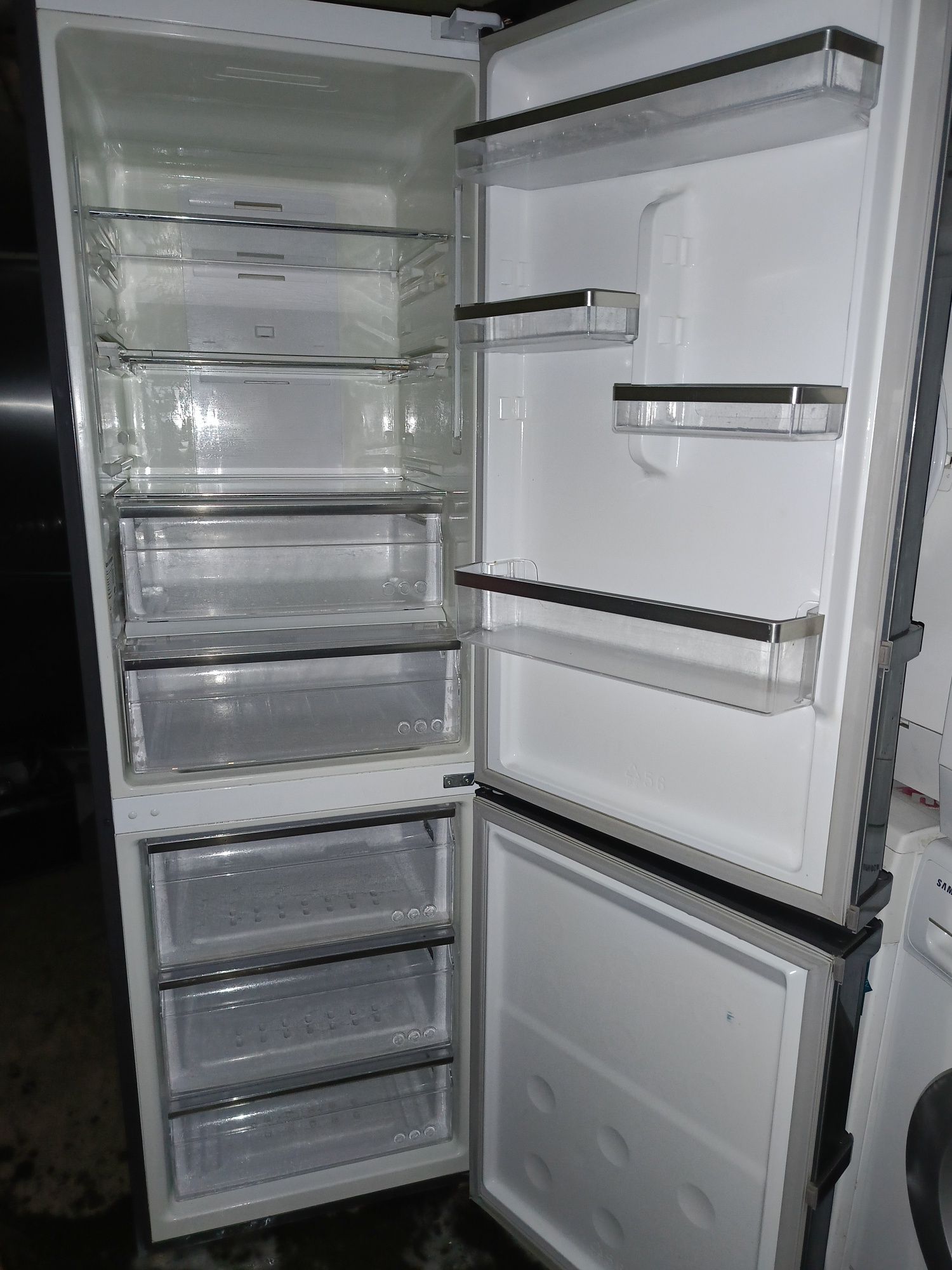 Продам робочий холодильник Samsung