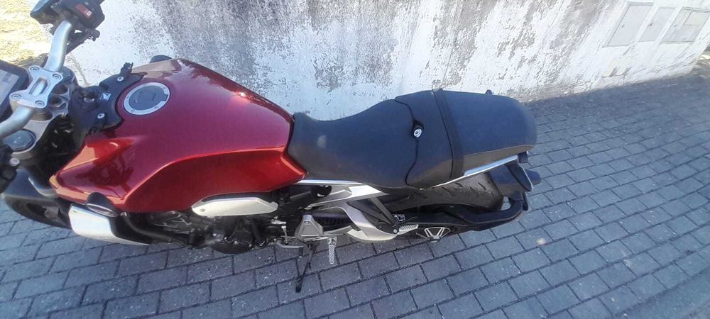Honda CB 1000R , acidentada