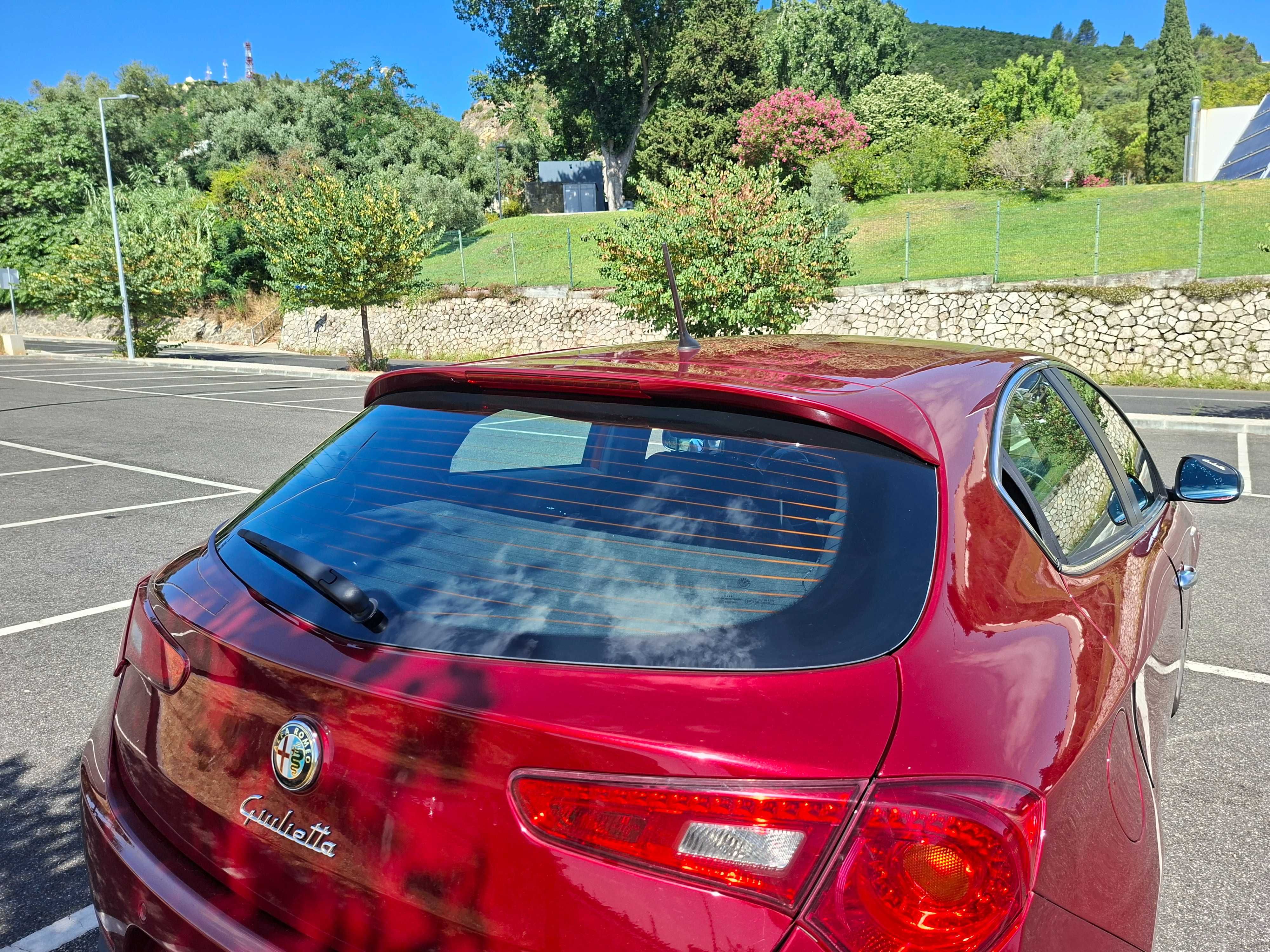 Alfa Romeo Giulietta 1600 JTDm 105cv - menos de 96000 km - 2011