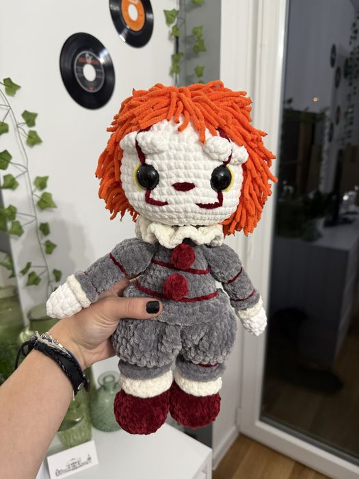 Wlasnorecznie wykonana maskotka pennywise