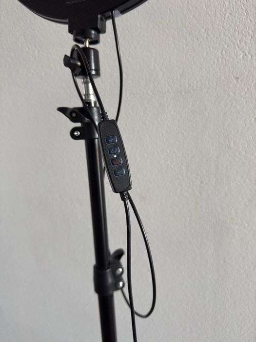 Lampa pierścieniowa Tracer 30cm ze statywem