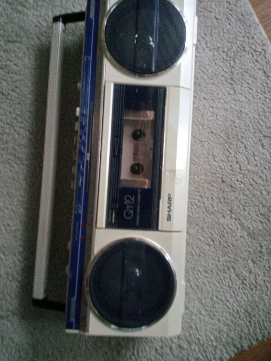 Sharp qt12 boombox