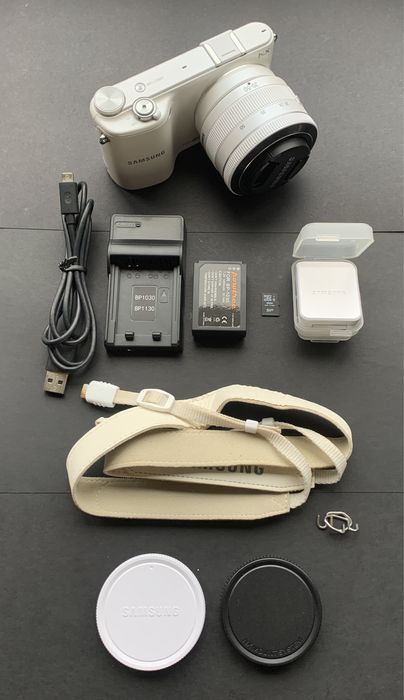 Фотоапарат Samsung NX2000/Wi-Fi