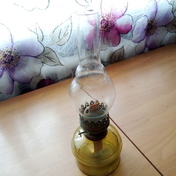 Лампа керосиновая