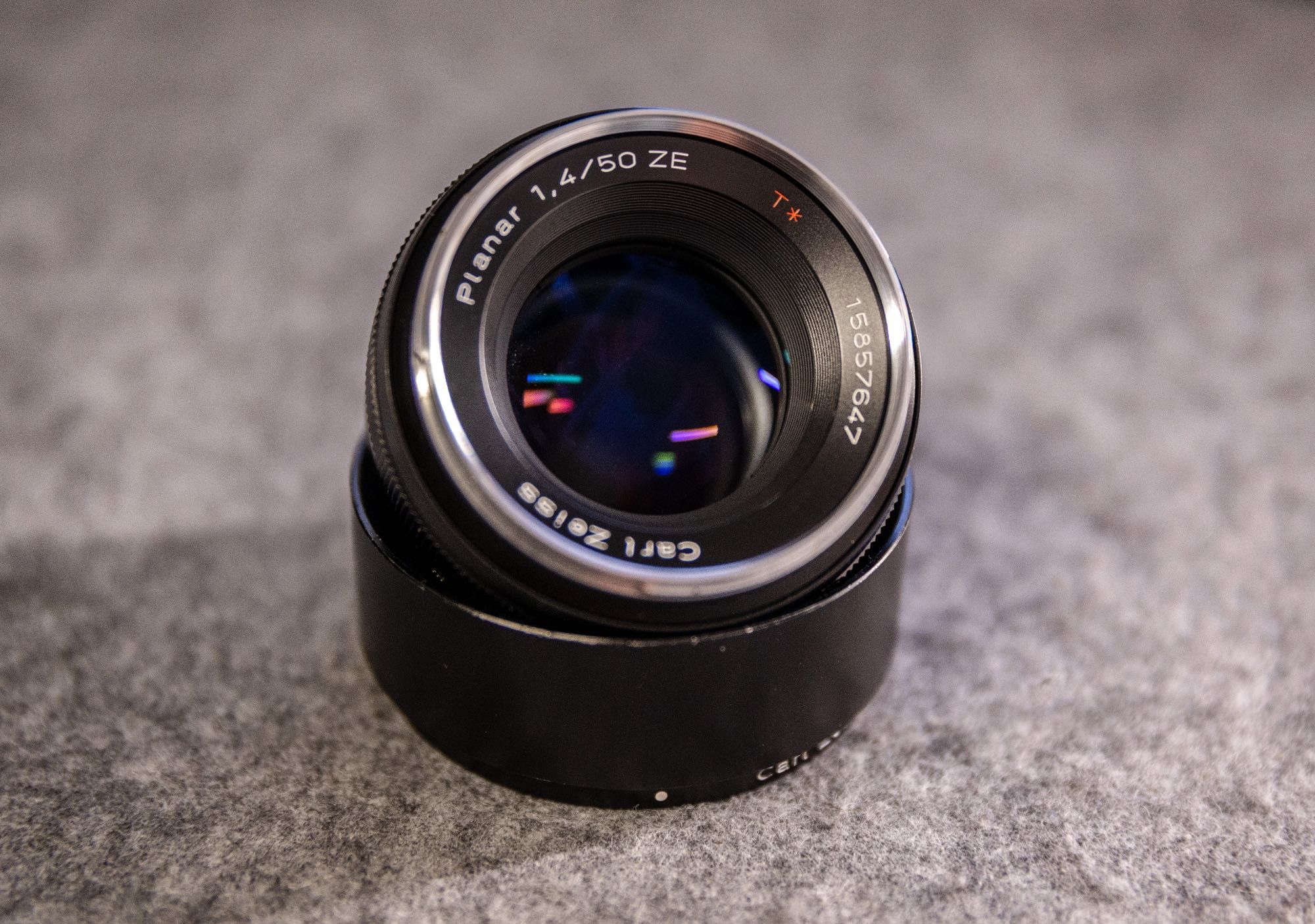 Carl Zeiss Planar 50 mm f/1.4 T ZE / Canon