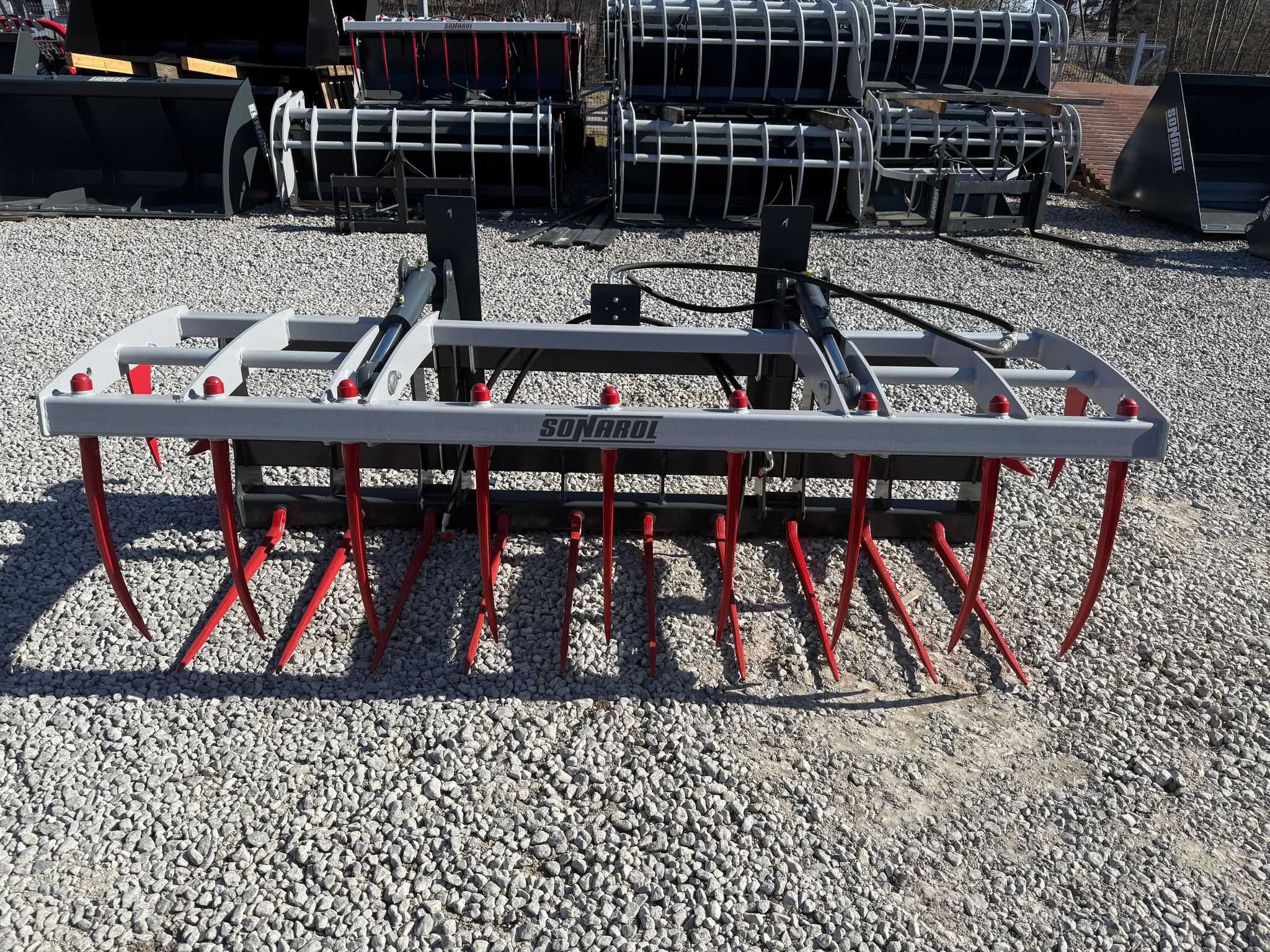 Krokodyl do 2,4m OD RĘKI  JCB Manitou CAT SONAROL