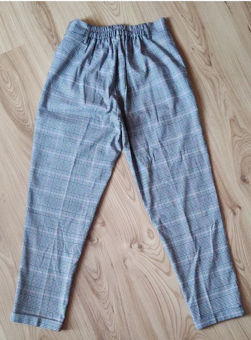 Nowe spodnie w kratę
