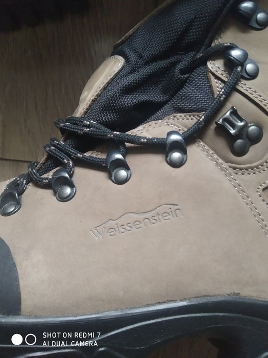 Ботинки треккинговые 43размер.