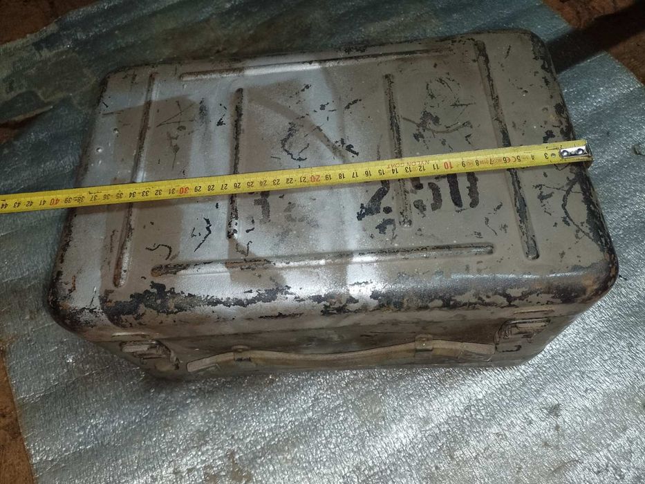 Ящик металевий.,