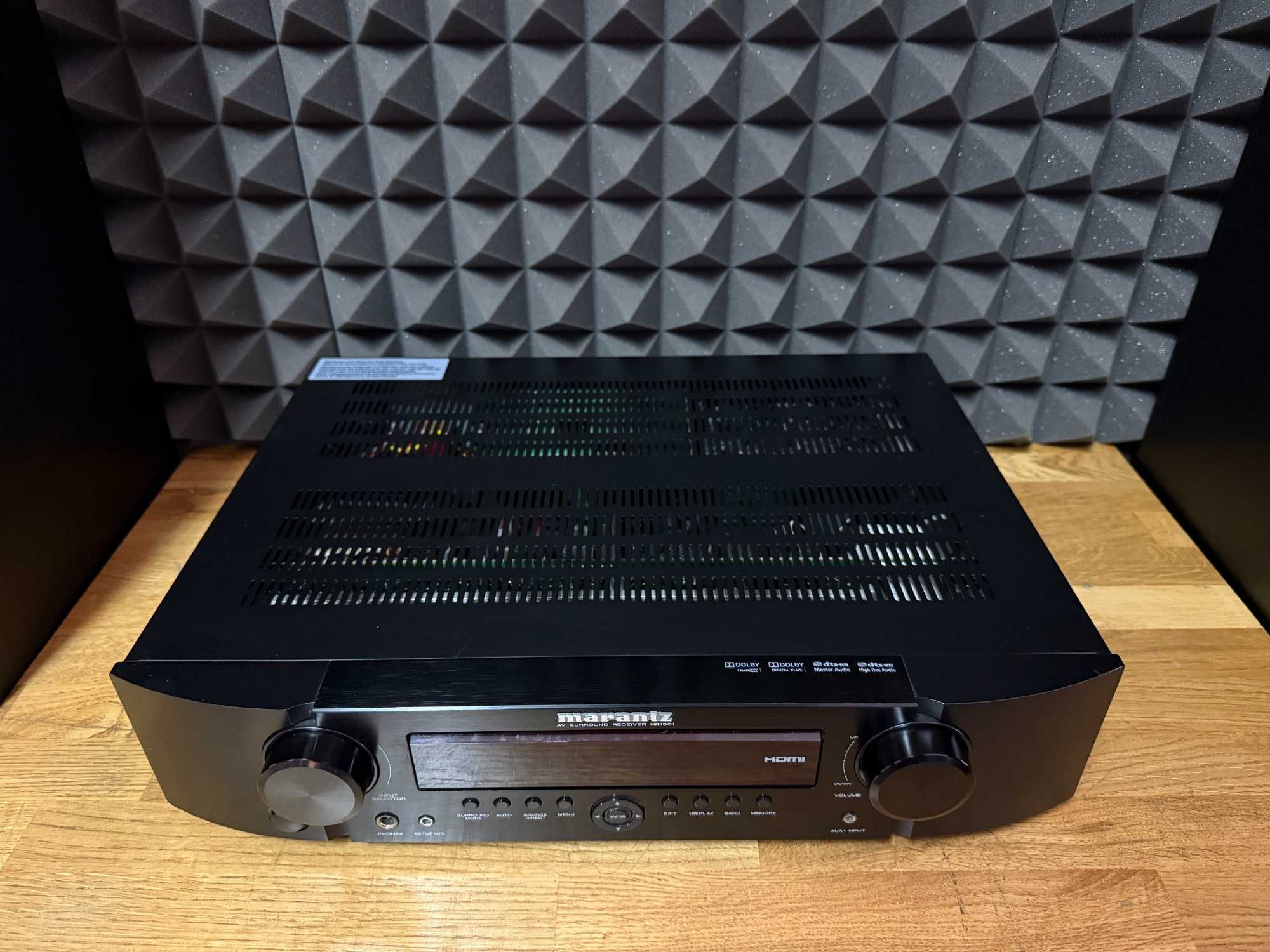 Amplituner Marantz NR1501