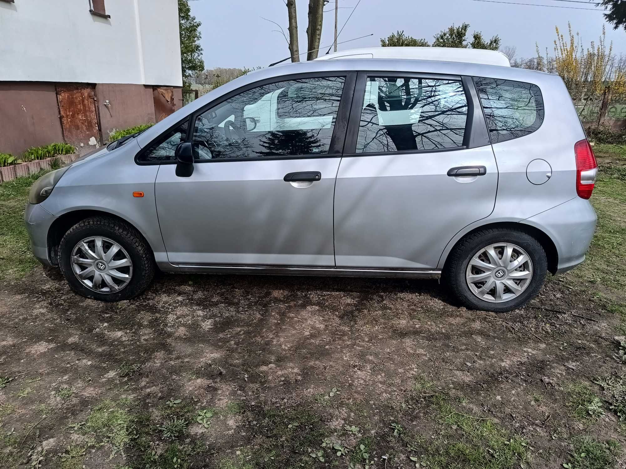 Honda Jazz z 2003 roku 1.3 benzyna