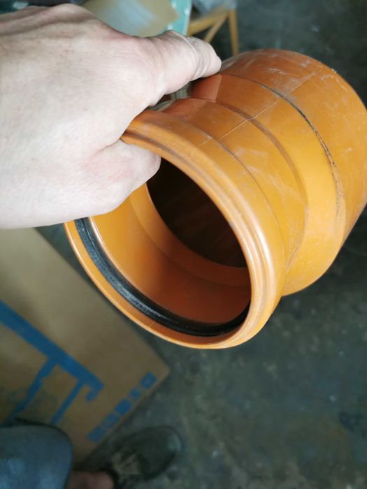 Redukcja kanalizacyjna PVC 160/110 Magnaplast