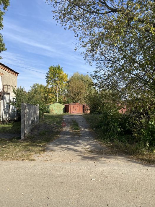 Продам членство у гаражному кооперативі "Кристал"