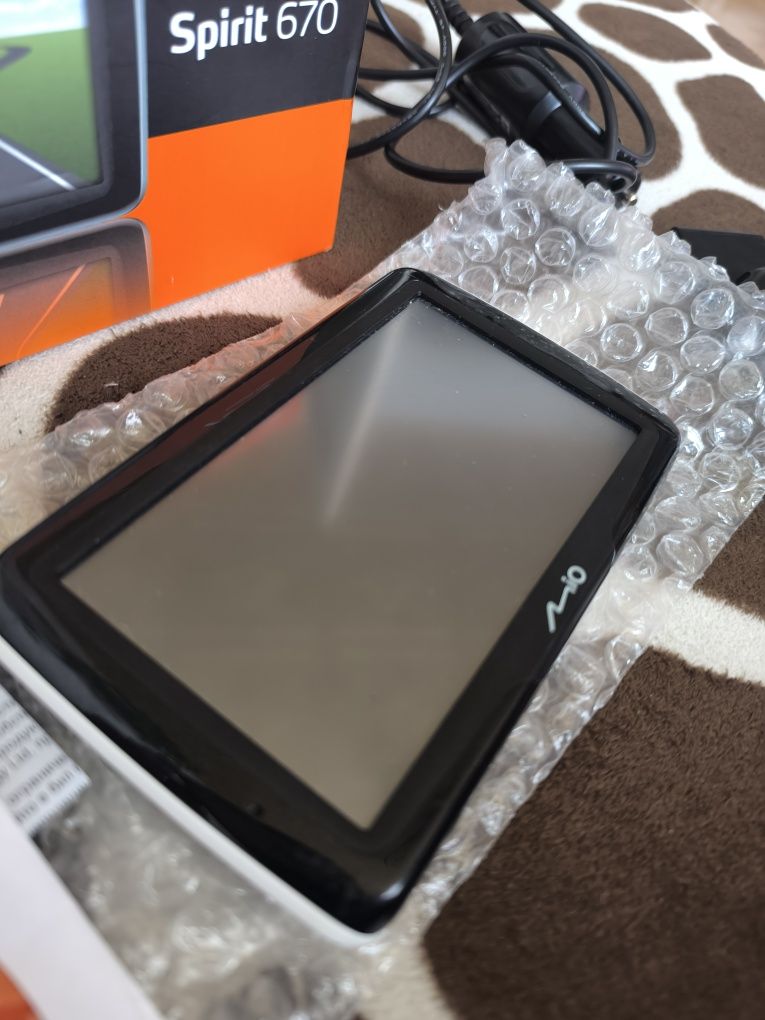 Nawigacja Mio Spirit 670 + dodatkowe mapy karta 8Gb