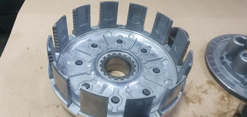 Kosz Sprzęgłowy Zewnętrzne Docisk tarcze wewnętrzny Honda CRF 450 rok
