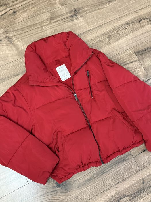 Пуховик Bershka .
