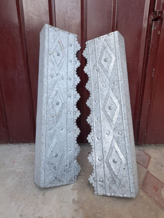 Вітрові кутники на дах будинка