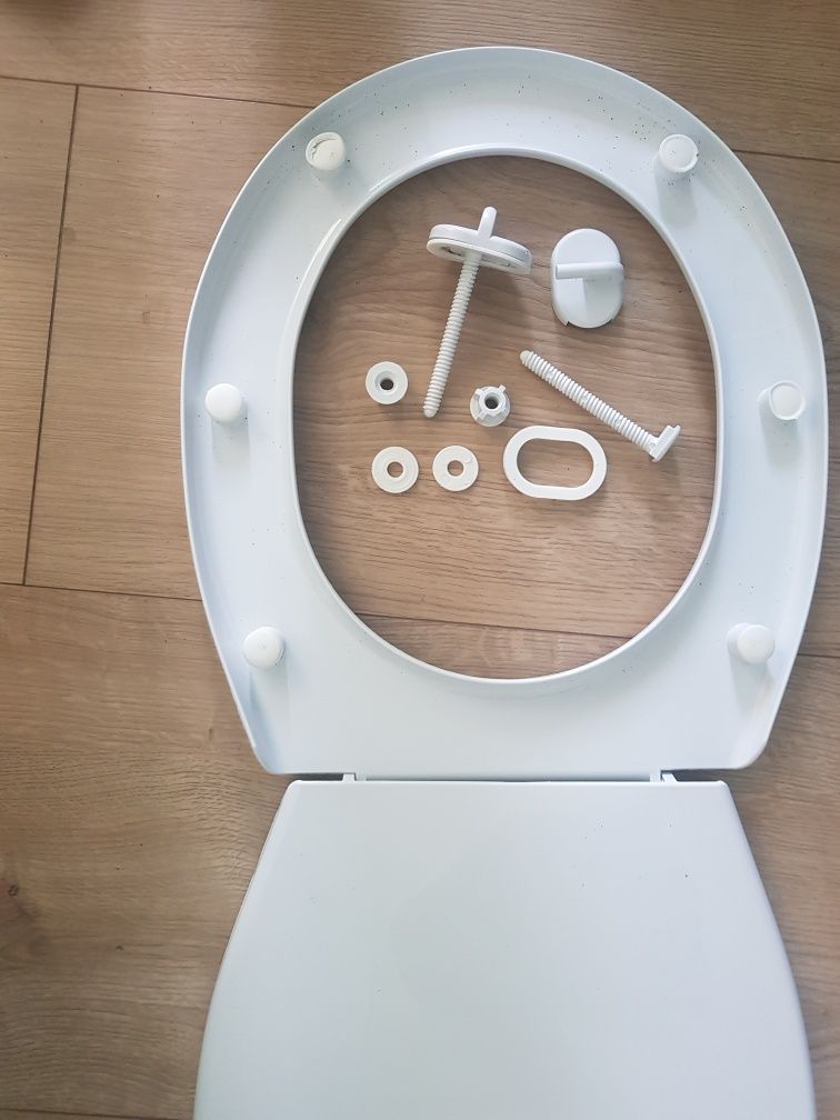 Plastikowa  deska sedesowa  WC
