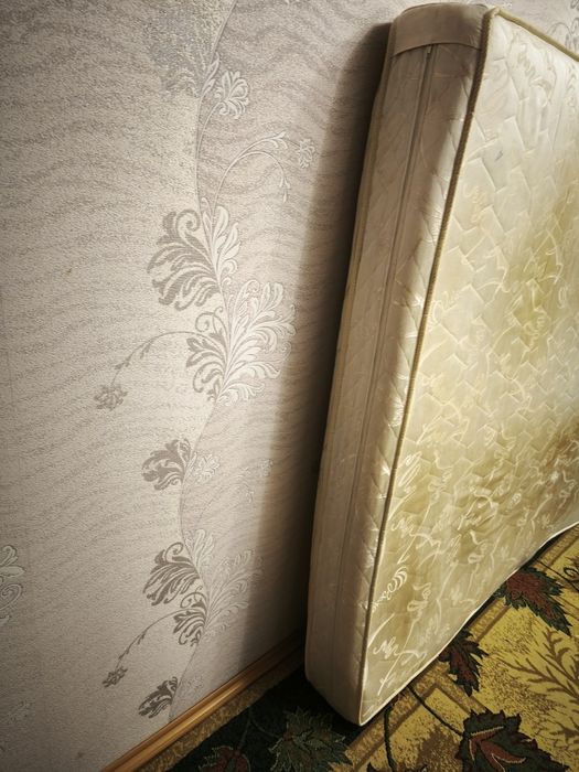 Матрас б/у  160*200 висота 18см