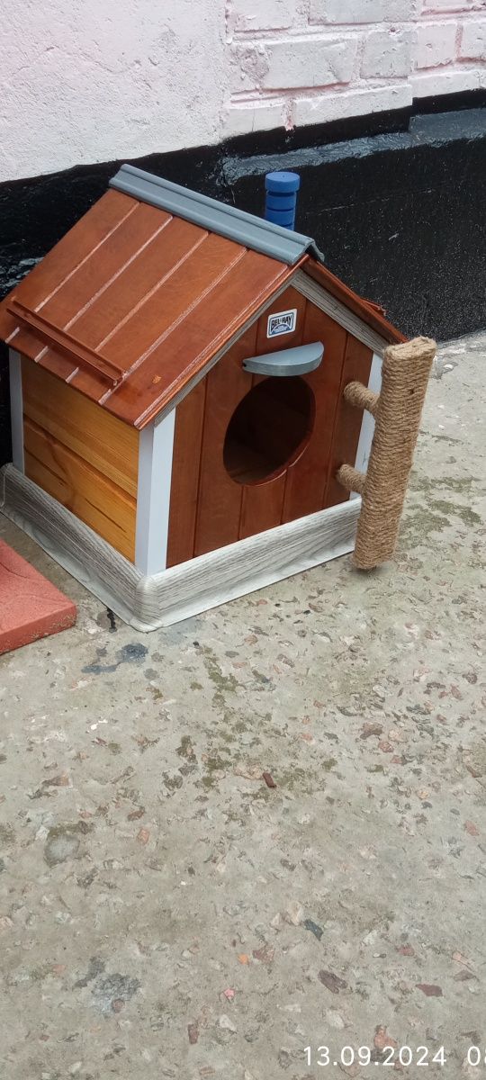 Домики для собак и кошек