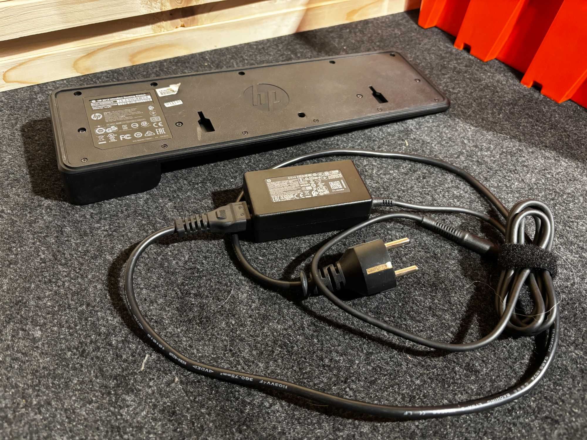 HP Dock Hub ładowarka 65W Laptop Hewlett Packard