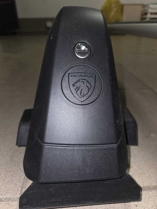 Belki bagaznik dachowy orginalny peugeot 408