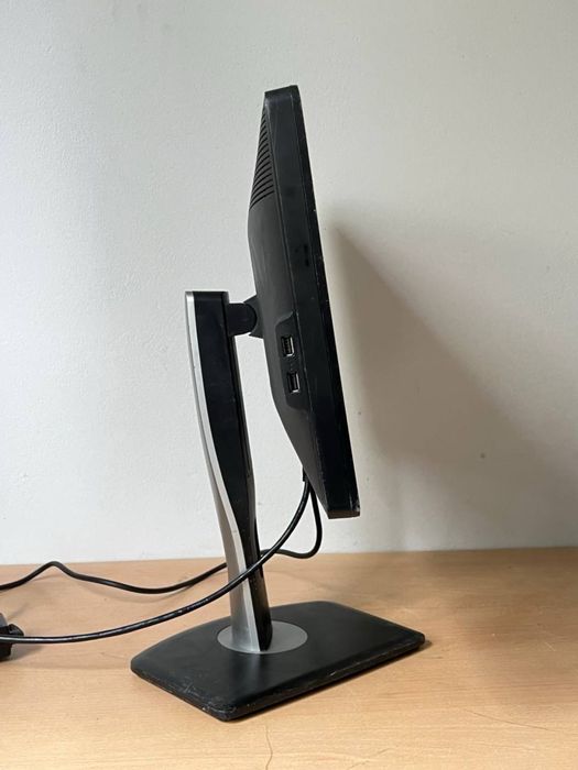 Монітор Dell / 22” / Full HD / IPS / 60 Гц