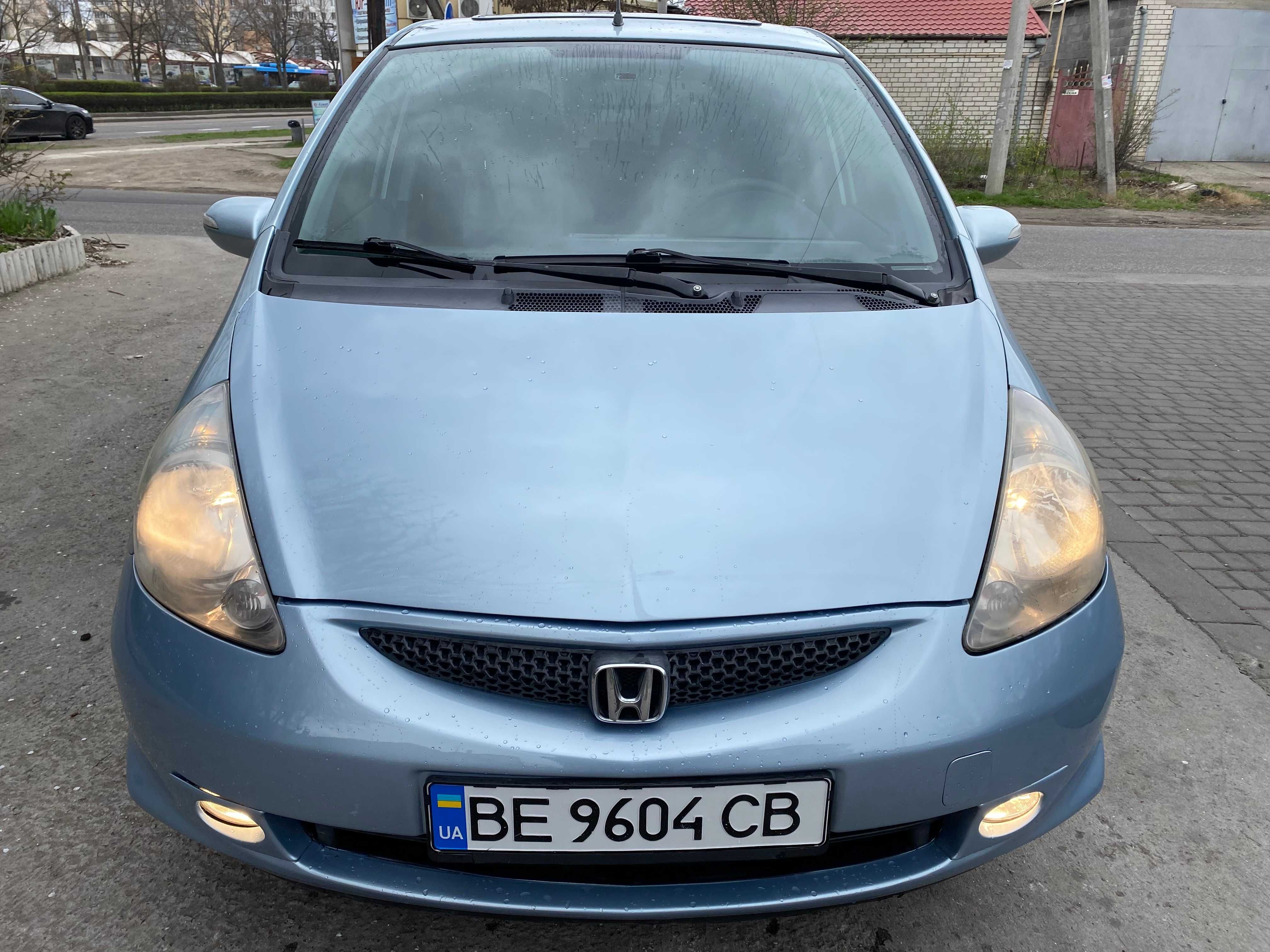 Продам Honda Jazz 2006 року 1.4автомат.