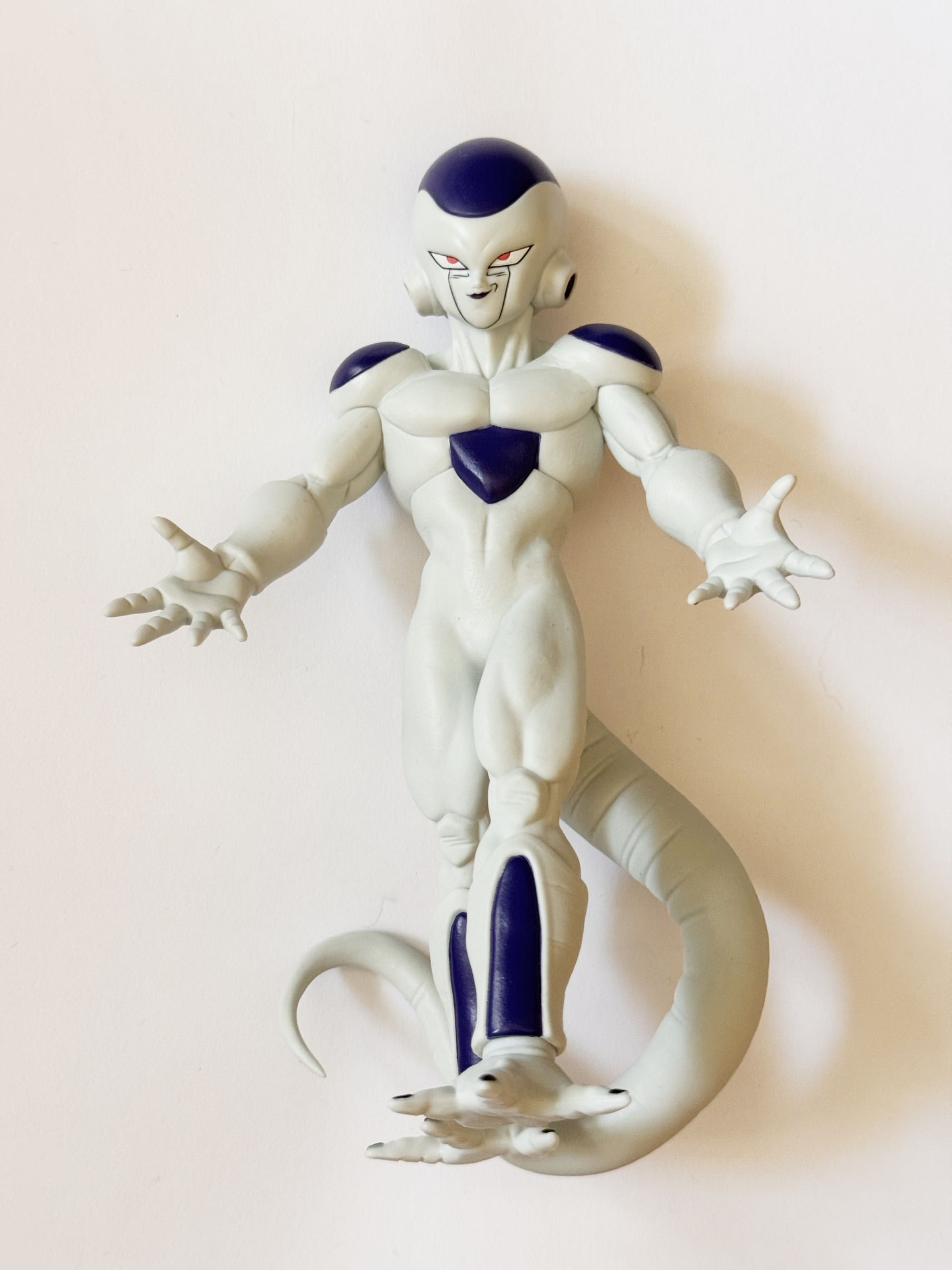 Dragon Ball Z Solid Edge Works Frieza Figura 16cm