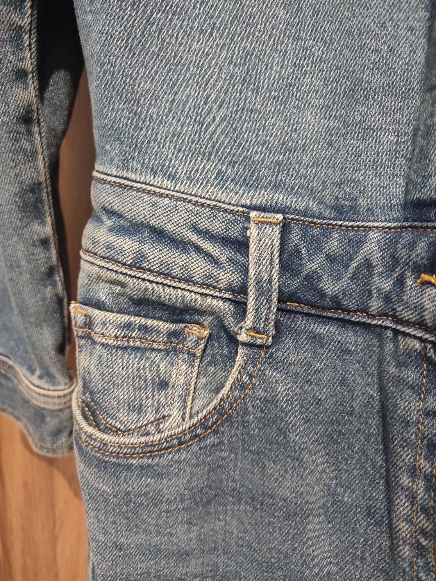 Nowy kombinezon jeansowy Reserved, rozmiar S