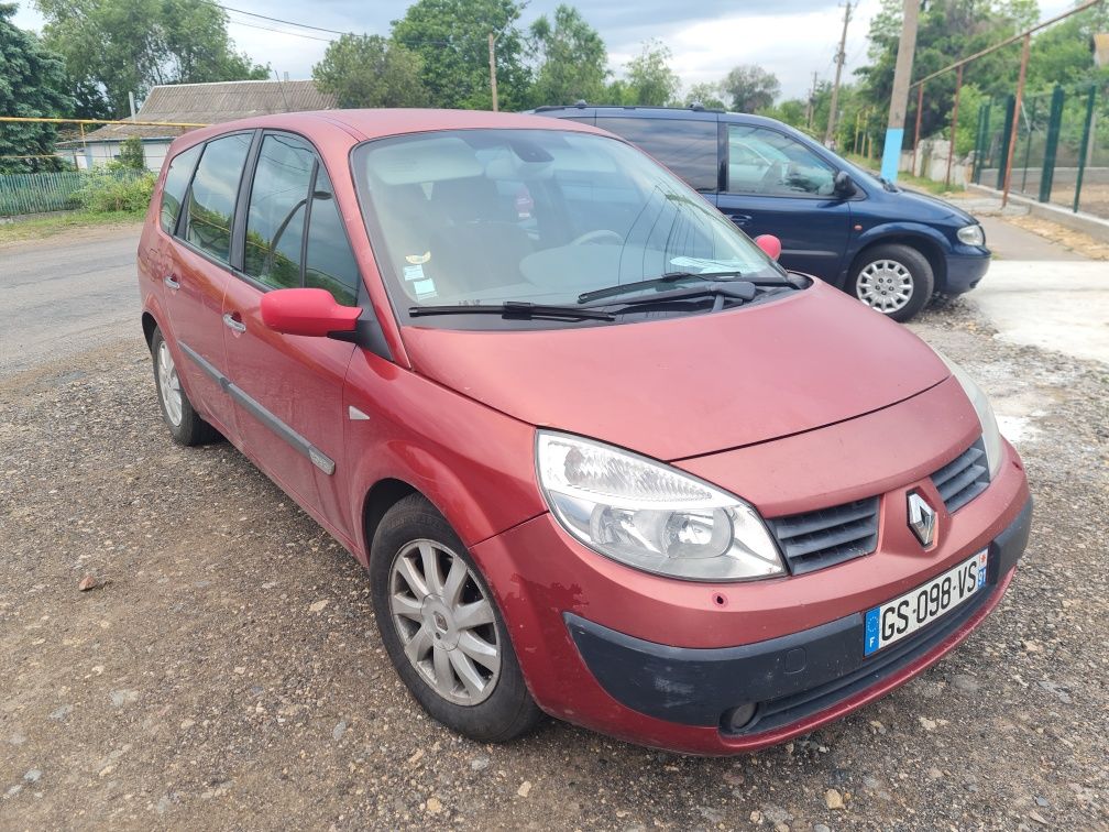 В продаже renault grand stenic