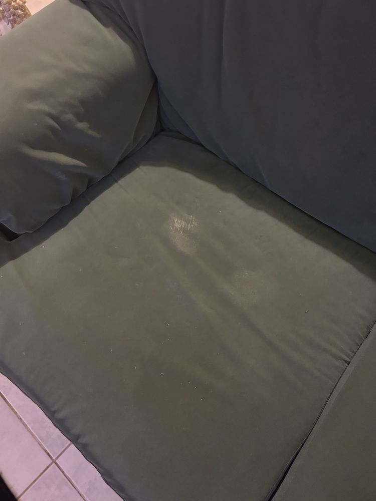 Sofá cama verde dois lugares