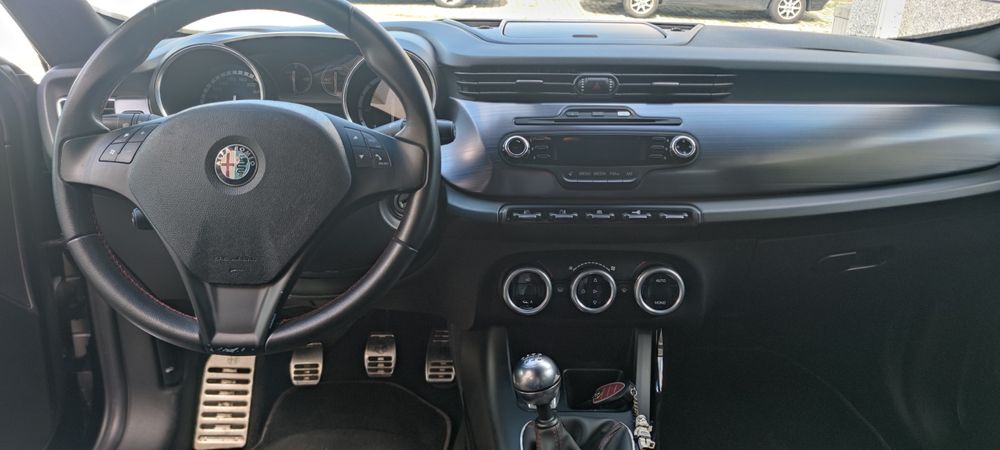 Carro Alfa Romeo Giulietta