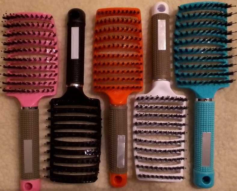 Profilowana szczotka do włosów z WŁOSIEM DZIKA, nie ciągnąca,delikatna