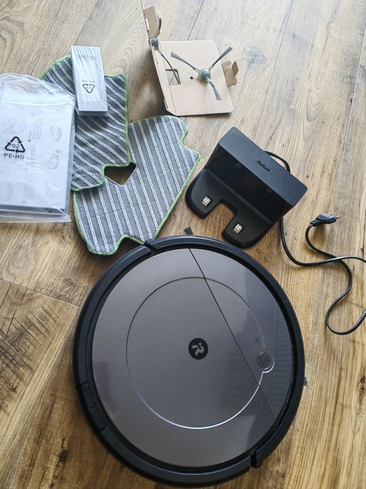 Robot sprzątający iRobot Roomba Combo Funkcja mopowania 68dB