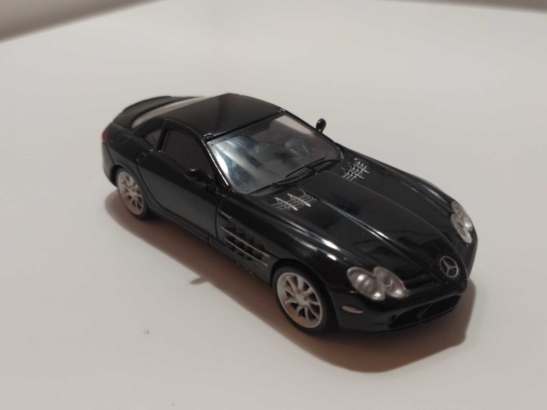 Mercedes SLR . Skala 1-43.