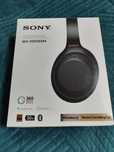 Słuchawki nagłowne Sony z funkcją tłumienia szumów.  Bezprzewodowe