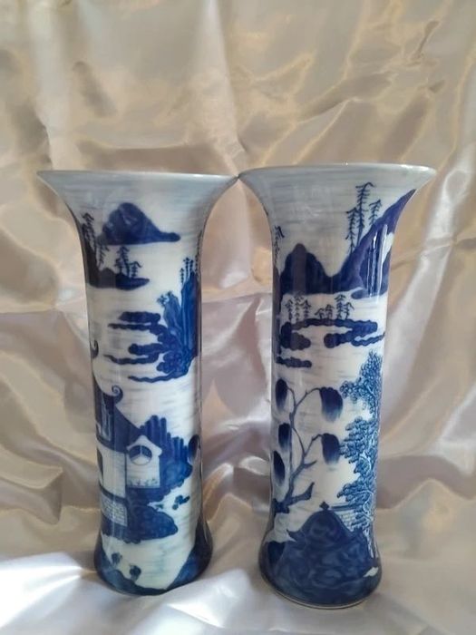 Par de Jarras Blue Canton Vista Alegre, Mottahedeh