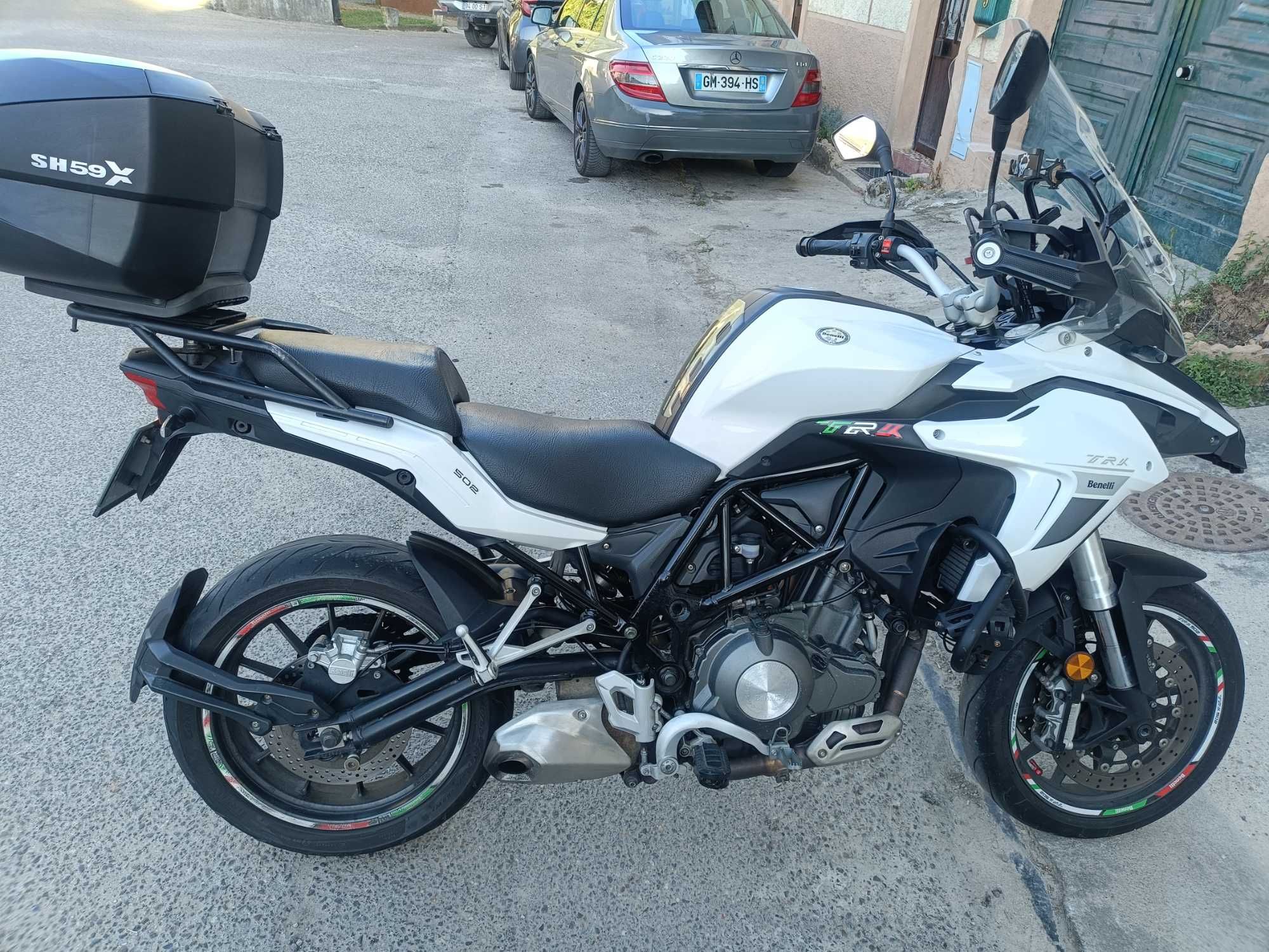 Benelli trk em excelente estado