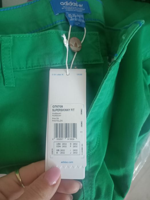 Spodnie adidas W28/L32