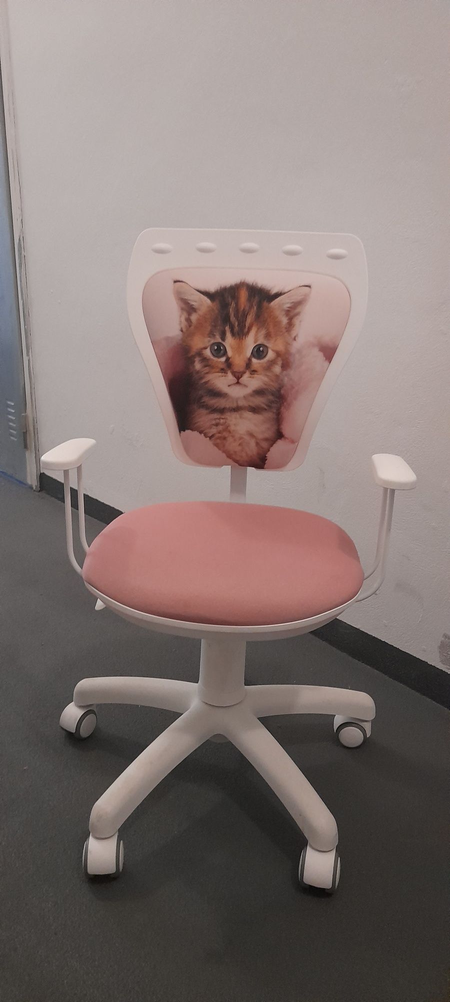 Krzesło Ministyle White Kotek w kocyku