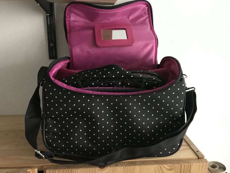 Zestaw kosmetyczek 4 szt