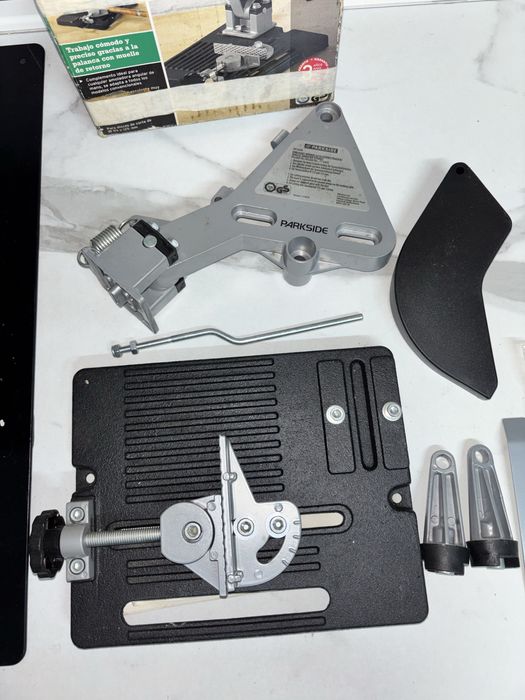 Suporte para Rebarbadeira Angular