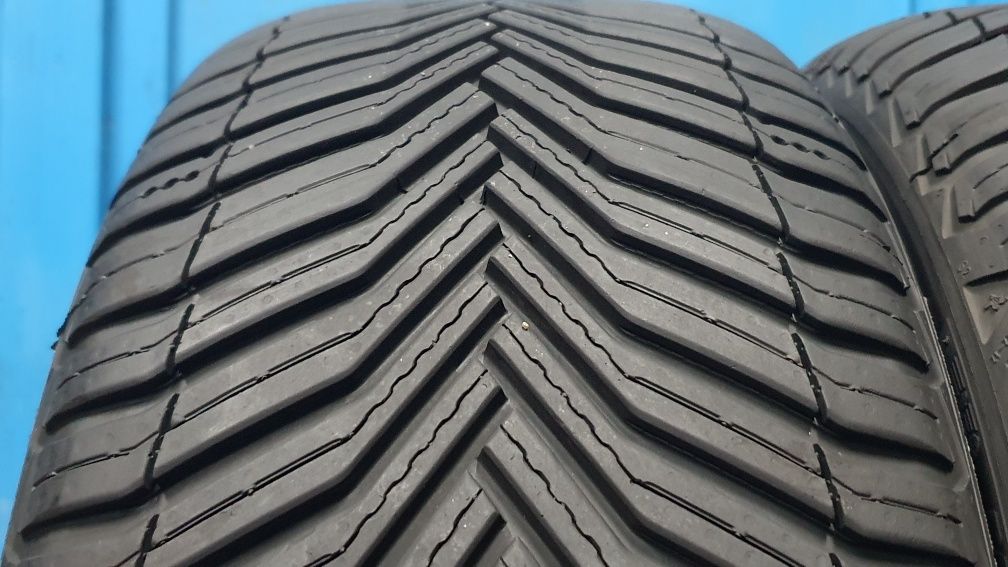 4 x 225/45 R17 Sprzedam opony całoroczne Michelin ! Rok 2022