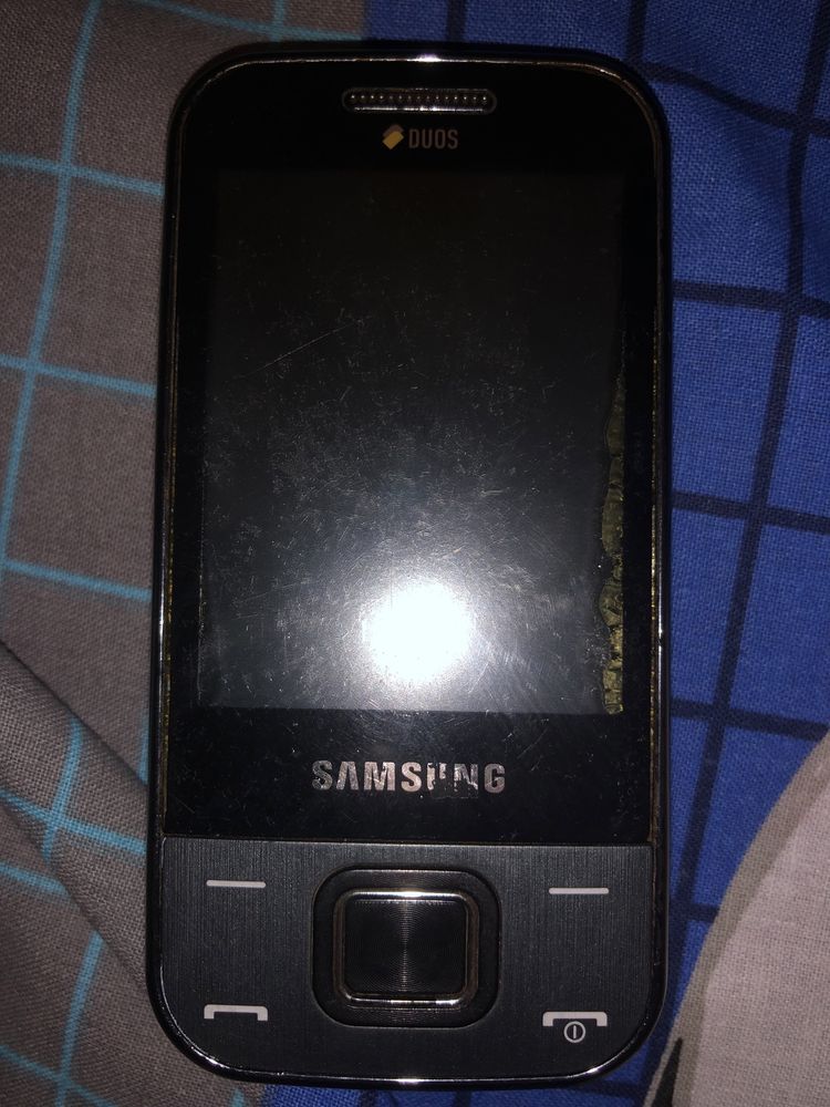 Телефон Samsung на запчасті